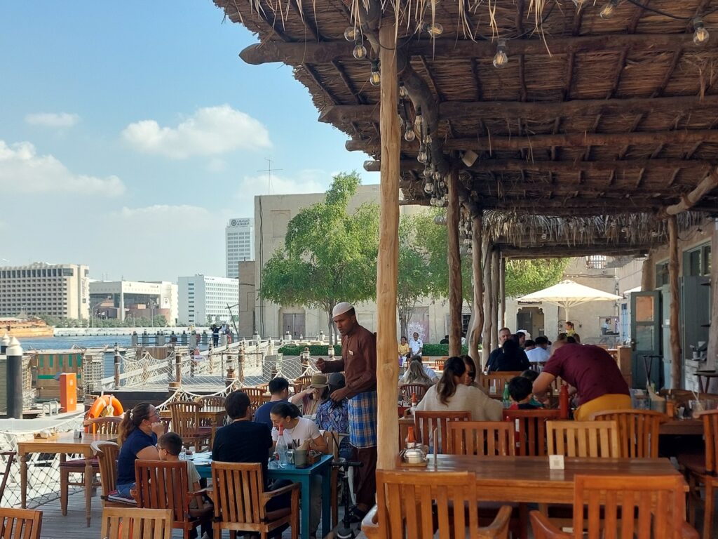 Restaurante tradicional en Dubai Creek